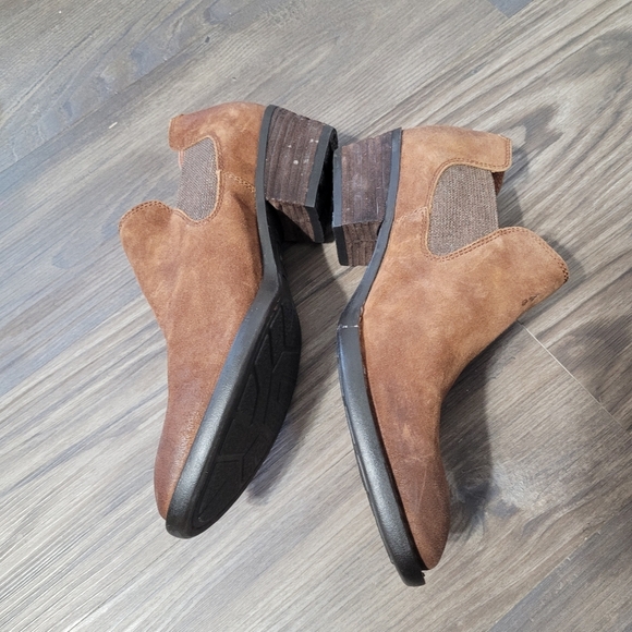 Born Womens Dallia Rust Tobacco Distressed Suede Ankle Bootie 10 Brown Slip On - Picture 5 of 9